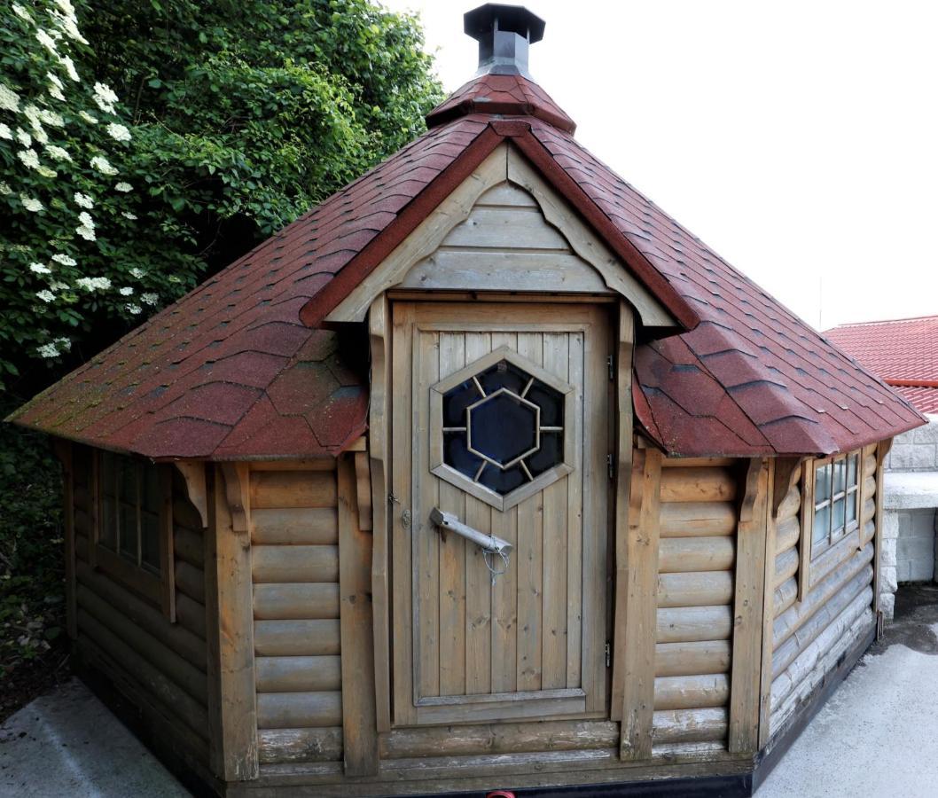 Guesthouse Idila Pod Nanosom Senozece Zewnętrze zdjęcie