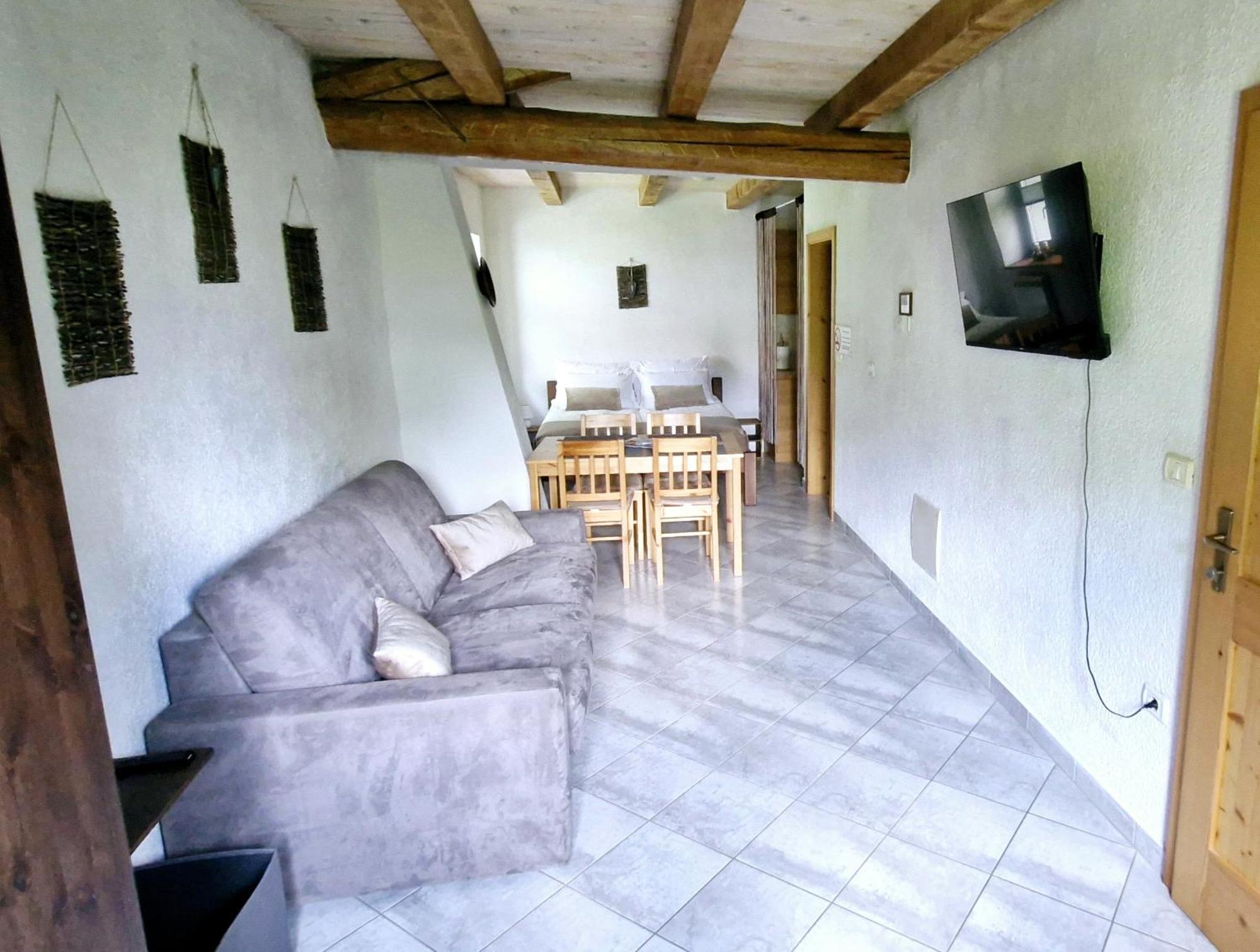 Guesthouse Idila Pod Nanosom Senozece Zewnętrze zdjęcie