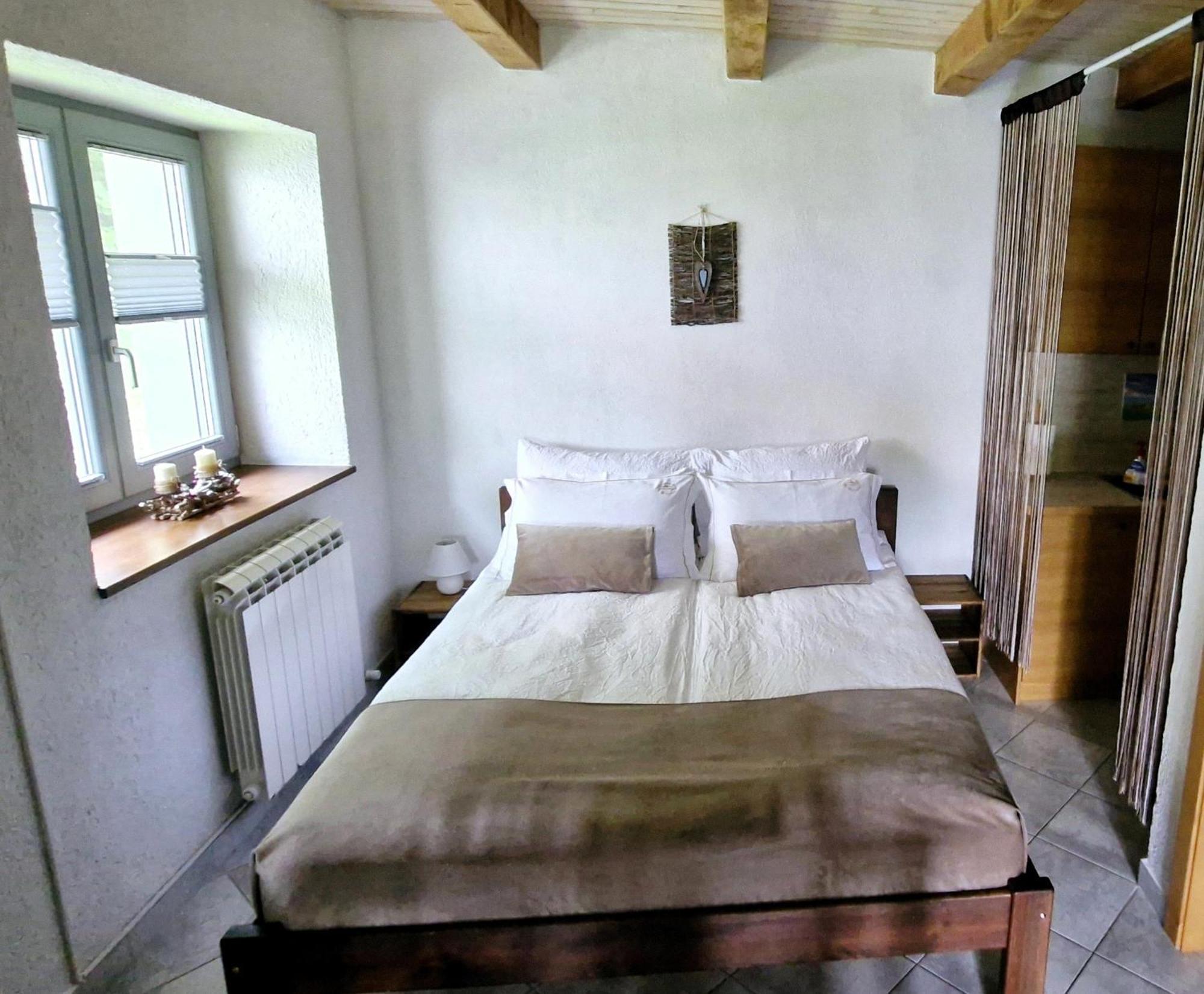 Guesthouse Idila Pod Nanosom Senozece Zewnętrze zdjęcie