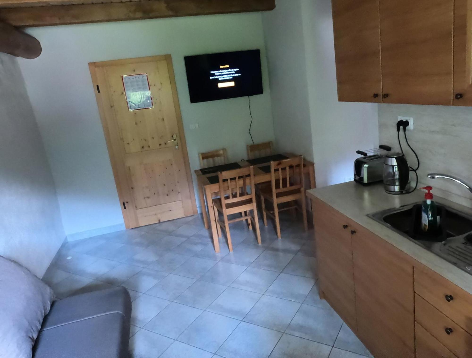 Guesthouse Idila Pod Nanosom Senozece Zewnętrze zdjęcie