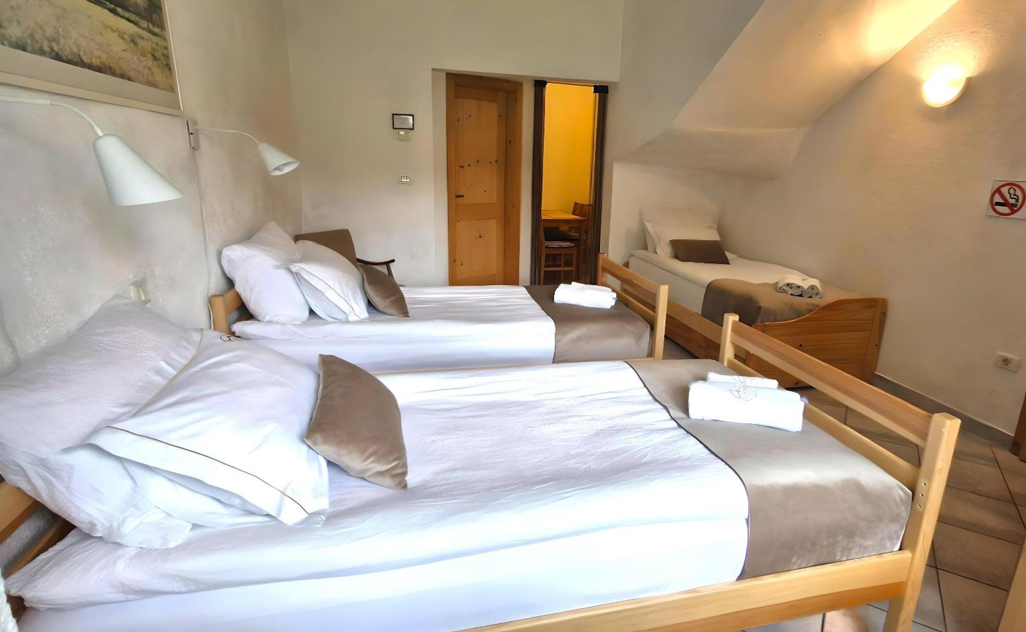 Guesthouse Idila Pod Nanosom Senozece Zewnętrze zdjęcie